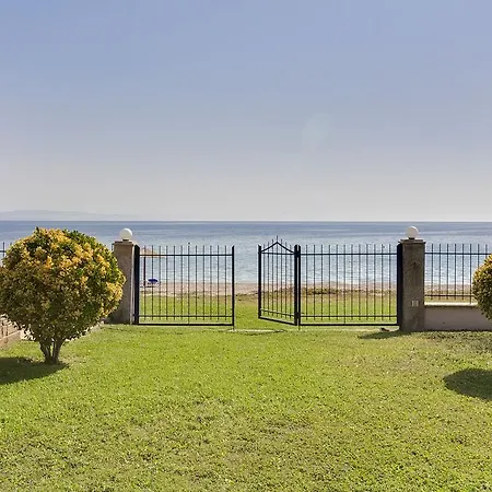 Nefeli Akti Salonikiou B Villa *