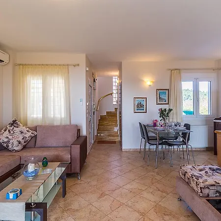 Willa Nefeli Akti Salonikiou B