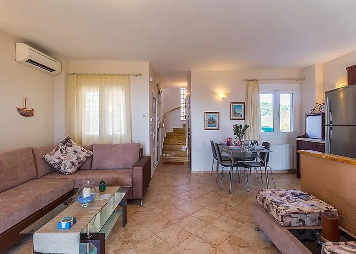 Villa Nefeli Akti Salonikiou B