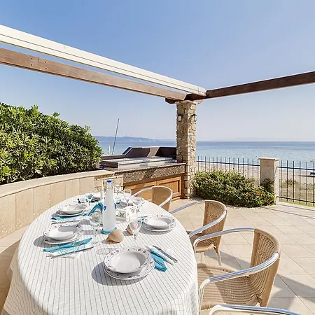 Nefeli Akti Salonikiou B * Agios Nikolaos (Chalkidiki)